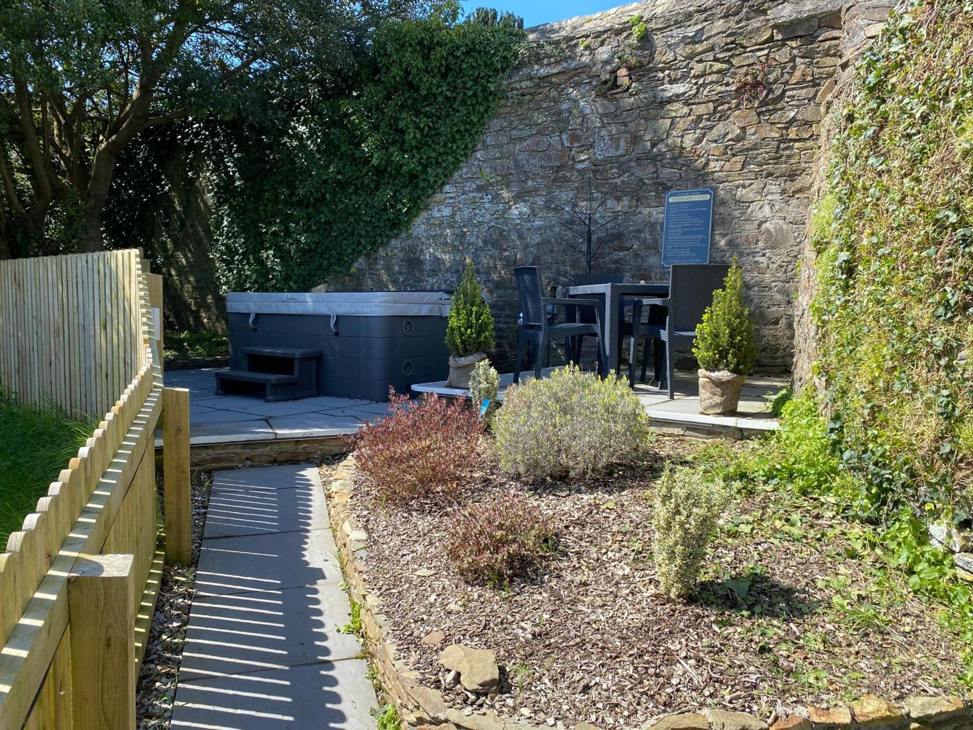 The Ivy Barn Holbeton Hotel Exterior foto